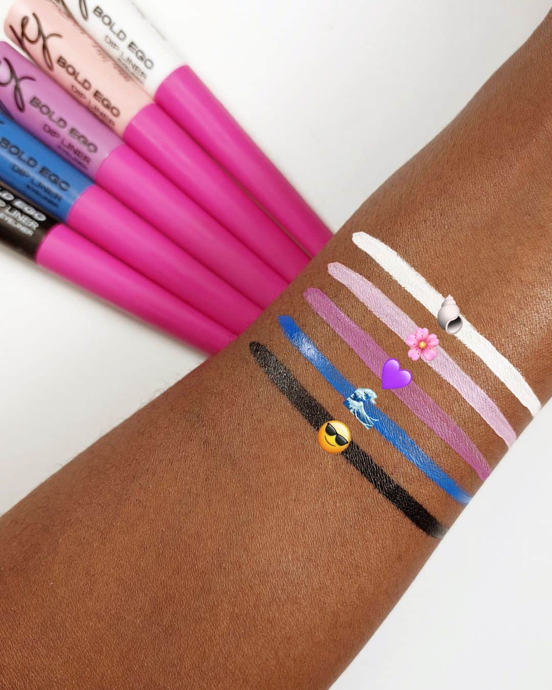 BH Cosmeticsのインスタグラム：「Which ✨new✨ BOLD EGO Dip Liner shade is your fave?! 🌈👀 Let us know in the comments 👇⁣ ⁣ 🐚 White​⁣ 🌸 Pink​⁣ 💜 Purple​⁣ 🌊 Bright Blue⁣ 😎 Black⁣ ⁣ #bhcosmetics」