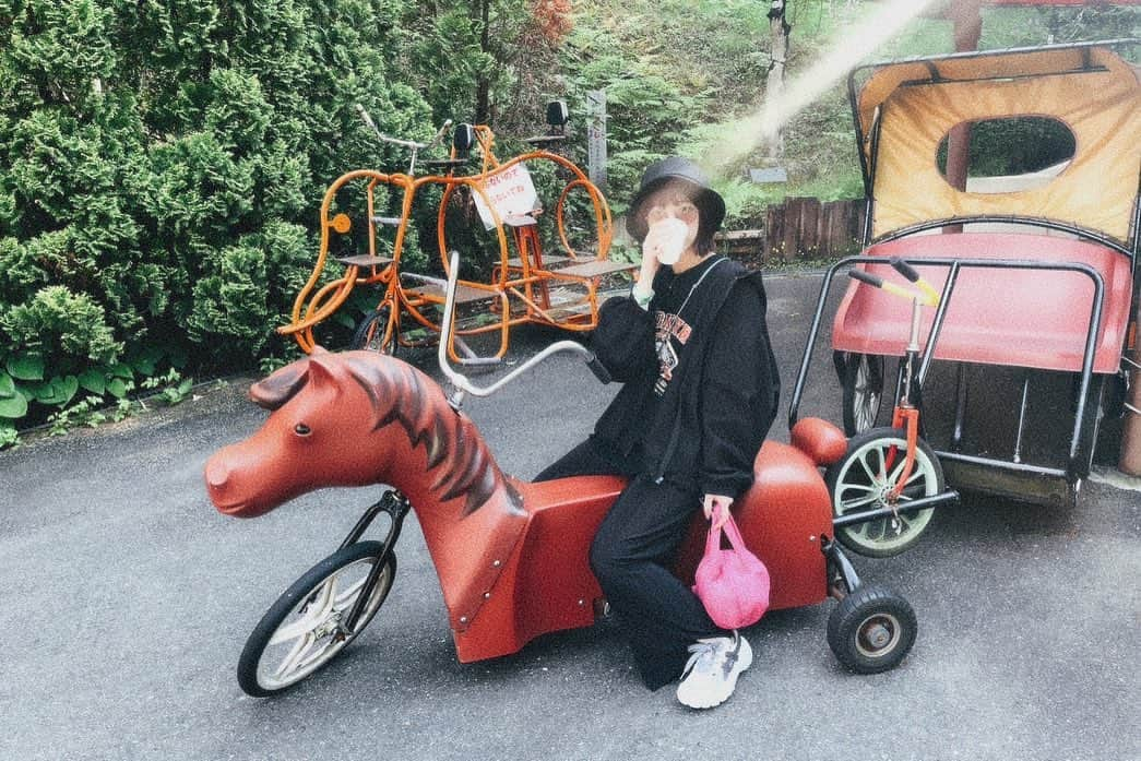 河内美里さんのインスタグラム写真 - (河内美里Instagram)「🌳🐎🚲」5月11日 9時31分 - misato_kawauchi