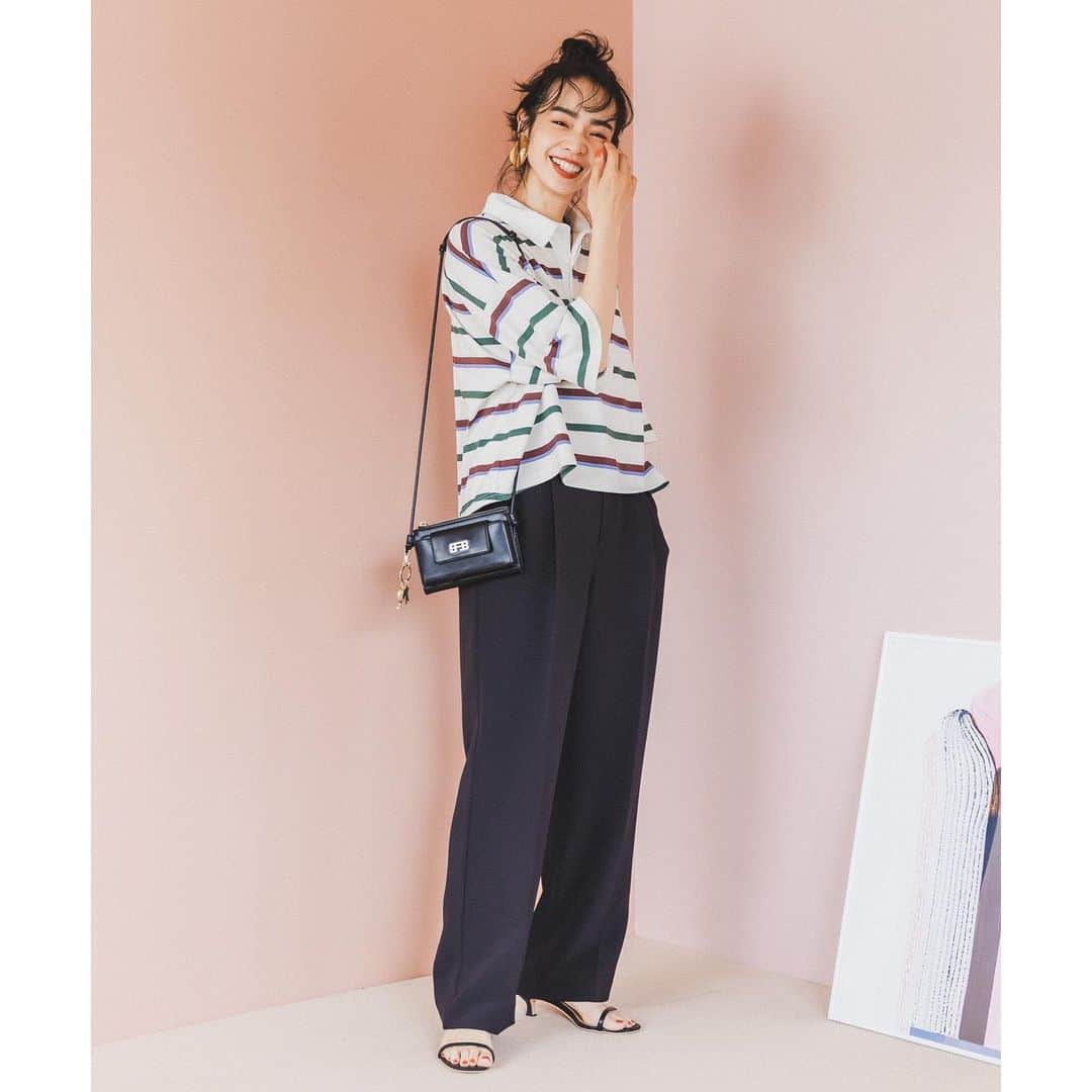 のインスタグラム：「. My work. 『BAYFLOW』 →@bayflow #bayflow #ベイフロー  ロケ撮影楽しかったな🎶🎶🎶  #model #satorujapan #akemigondo #モデル #サトルジャパン #権藤朱実 →@satorujapan_official →@akemigondo ☑︎プロフィールのリンクにて、写真公開中☆」