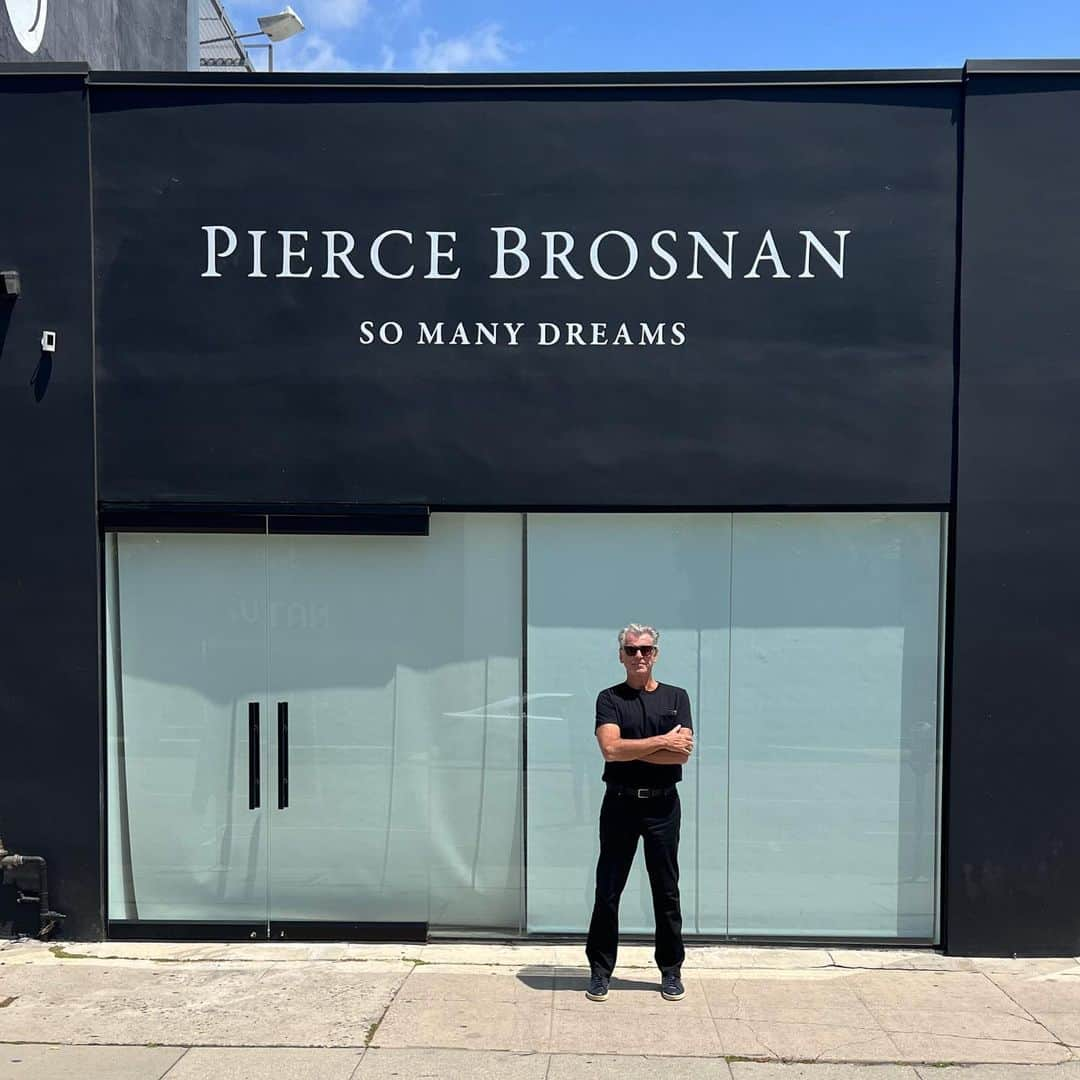 ピアース・ブロスナンのインスタグラム：「“SO MANY DREAMS”  May 14th thru May 21st ✨ 434 N. La Brea, Los Angeles, CA 90036 © PierceBrosnan #piercebrosnanart」