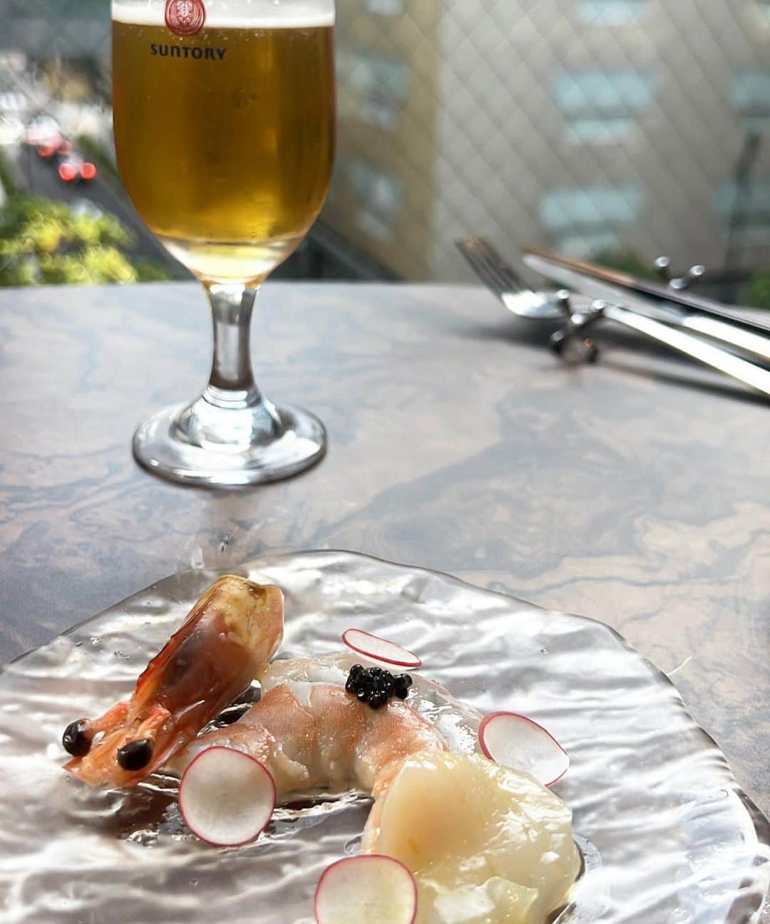 並川花連さんのインスタグラム写真 - (並川花連Instagram)「📍 @gift_nihombashi   日本橋にある、隠れ家Bar、 BAR & DINING GIFTさんへ。🍷  コース一つ一つが丁寧で お酒も美味しいし。 Barとは思えないクオリティ🍴  特に赤ワインが好きなのですが、 ラストのお肉、ラムもあって🐑 ほんとよく合うBaroloだった…🤤🍷  こんな素敵なBarなのに 乳幼児可なのも母からしたら嬉しい🤝🏻ˊ˗‼︎  また必ず行きたい場所リスト追加っ♡  #日本橋gift　#pr #日本橋ディナー　 #銀座ディナー #東京ディナー　  #乳幼児可 #赤ちゃん連れランチ  #ベビーカーok  #ベビーカー入店ok  #赤ちゃん連れok」5月11日 10時11分 - kareurn