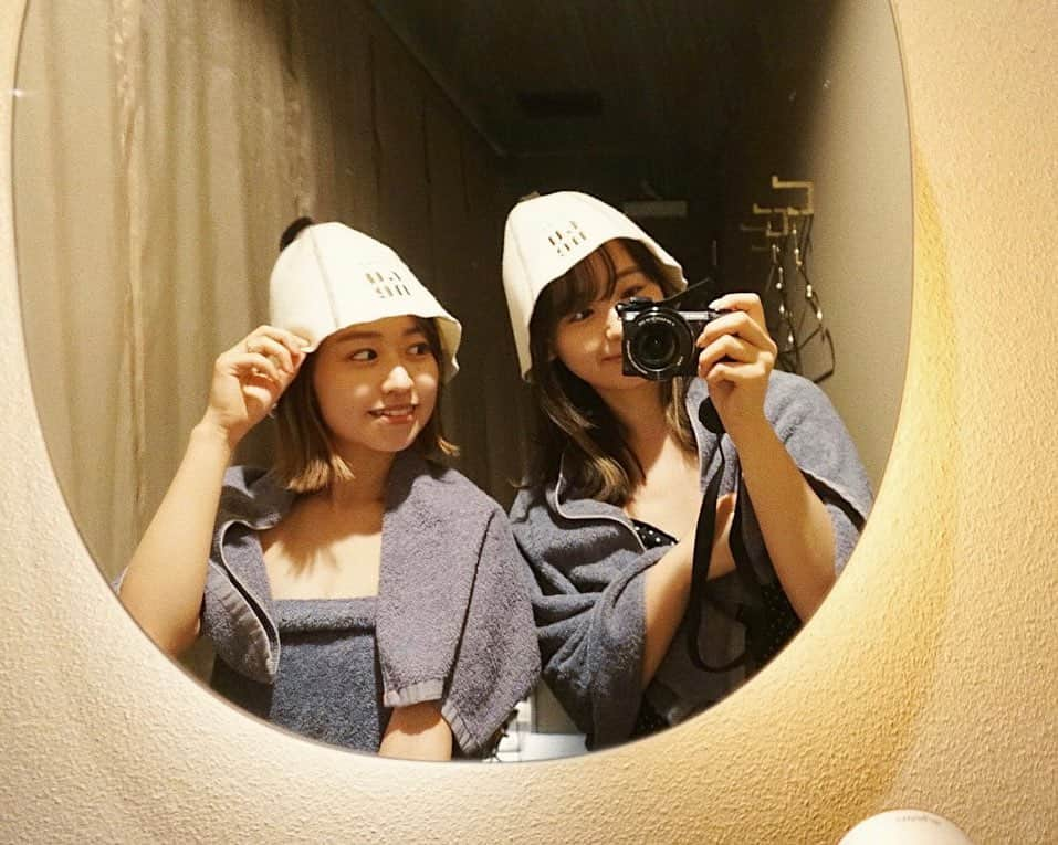 伊倉愛美さんのインスタグラム写真 - (伊倉愛美Instagram)「#ソロサウナtune with 里奈 🧖‍♀️🧖‍♀️ 私はサウナ初心者なので 色々教えてもらった！  マスクをつけて入ったら 呼吸が楽になった😷  #サウナ #サウナ女子  #小池里奈 ちゃん #神楽坂サウナ #sauna」5月11日 11時29分 - ikura_manami