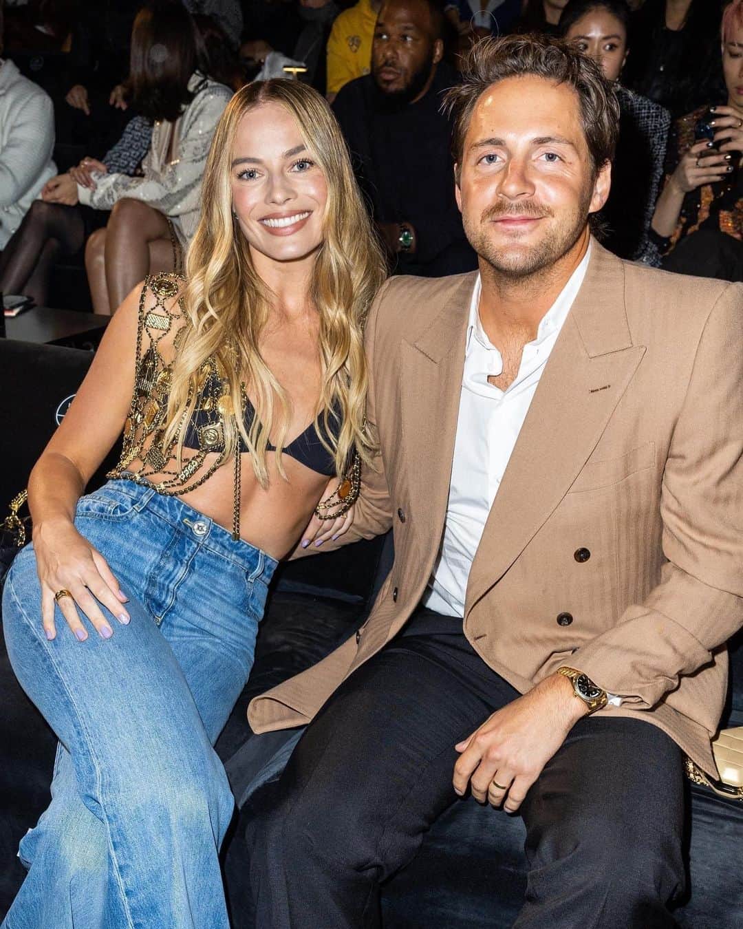 Just Jaredさんのインスタグラム写真 - (Just JaredInstagram)「Margot Robbie and husband Tom Ackerley made a rare public appearance together at the Chanel Cruise fashion show in L.A. on Tuesday night. #MargotRobbie #TomAckerley #ChanelCruise Photos: Backgrid」5月11日 11時47分 - justjared