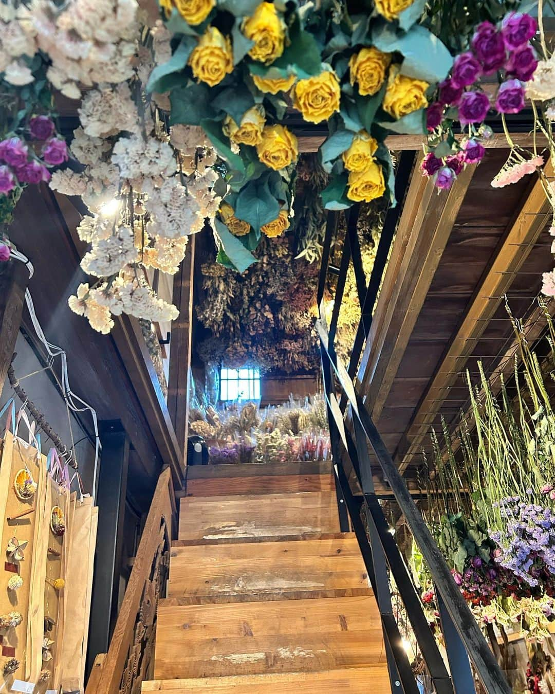 れみぱんさんのインスタグラム写真 - (れみぱんInstagram)「川越の素敵なお店💐 カフェが17時までで入れなかったので次行く機会があればカフェ利用したい…」5月11日 11時49分 - lemipanna