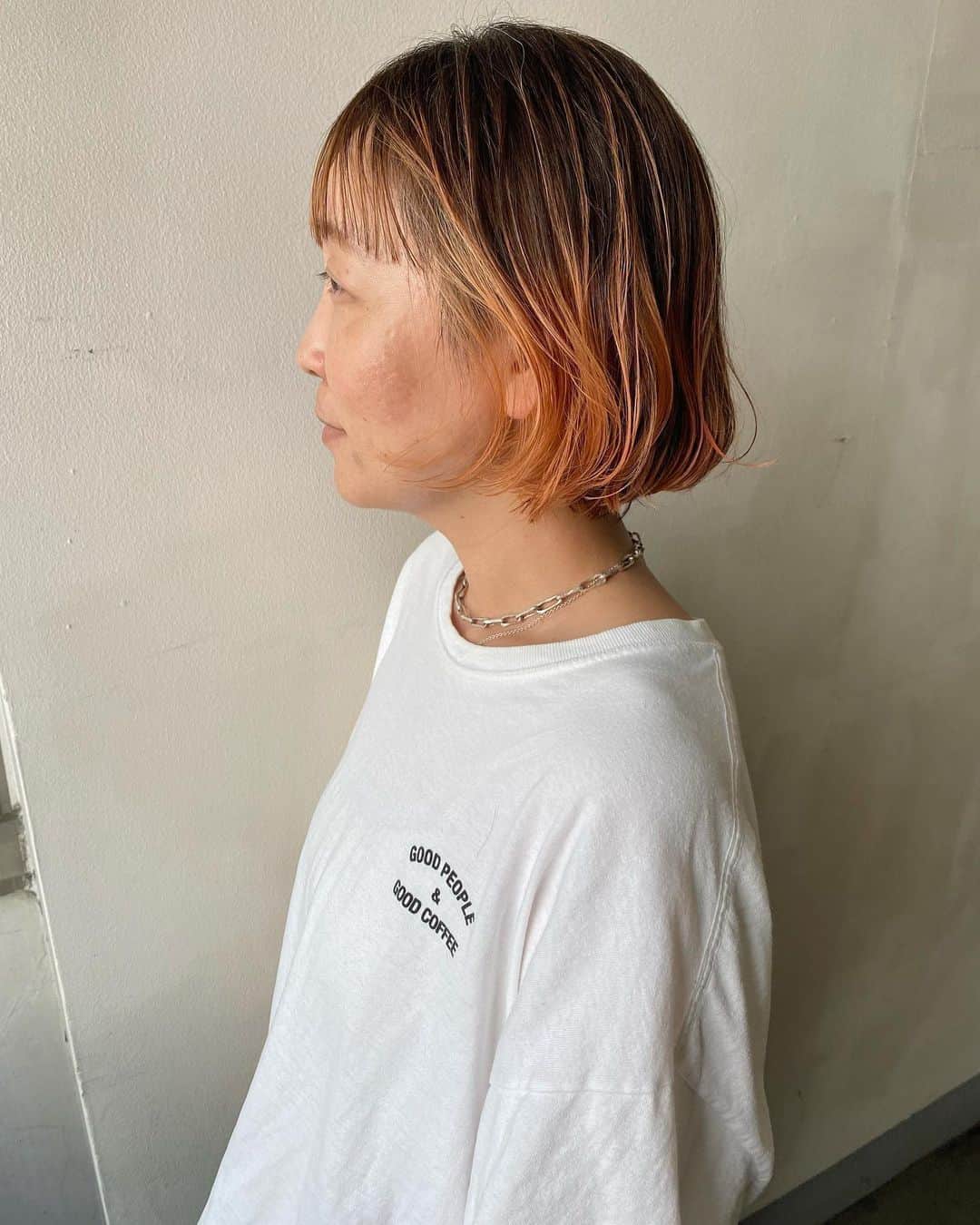 金子真由美のインスタグラム：「* カットカラー🍊🍊 すごーく久しぶりのボブに切らせてもらって、遊びのあるカラーにしました✨✨ * @fukudahitomi610 thanks😊 * #ボブ」