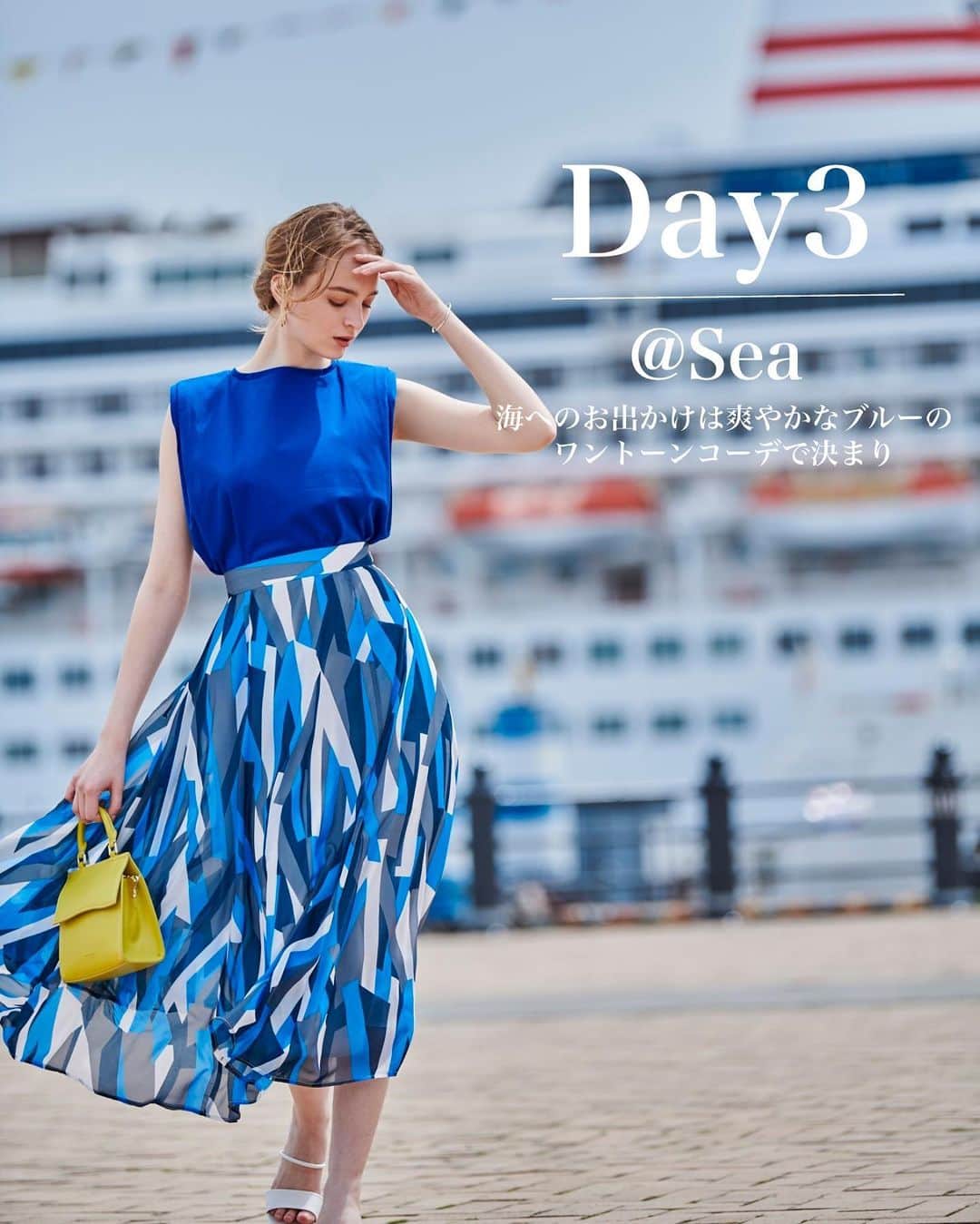 And Coutureさんのインスタグラム写真 - (And CoutureInstagram)「Day3【海へのお出かけは爽やかなブルーのワントーンコーデで決まり🏝】  ＼「夏の旅行に何を着ていく?」／ 🇫🇷Emilia on a travel✈️ -旅するエミリアの1週間コーディネート-   ✔︎肩パッド入りタックTシャツ ¥6,490 taxin  ✔︎ジオメトリックプリントフレアスカート ¥14,300 tax in  ---------------------------------------------------   ＼最新LOOK配信スタート／ ⛵️"FEEL the SUMMER!"⛵️ @and.couture   --------------------------------------------------- --  #AndCouture #アンドクチュール #着回しコーデ #1週間コーデ」5月11日 12時10分 - and.couture