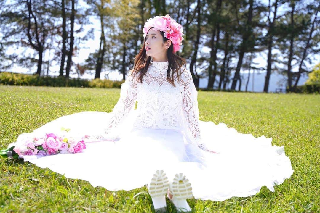 有馬綾香のインスタグラム：「🌸🤍🌸🤍」