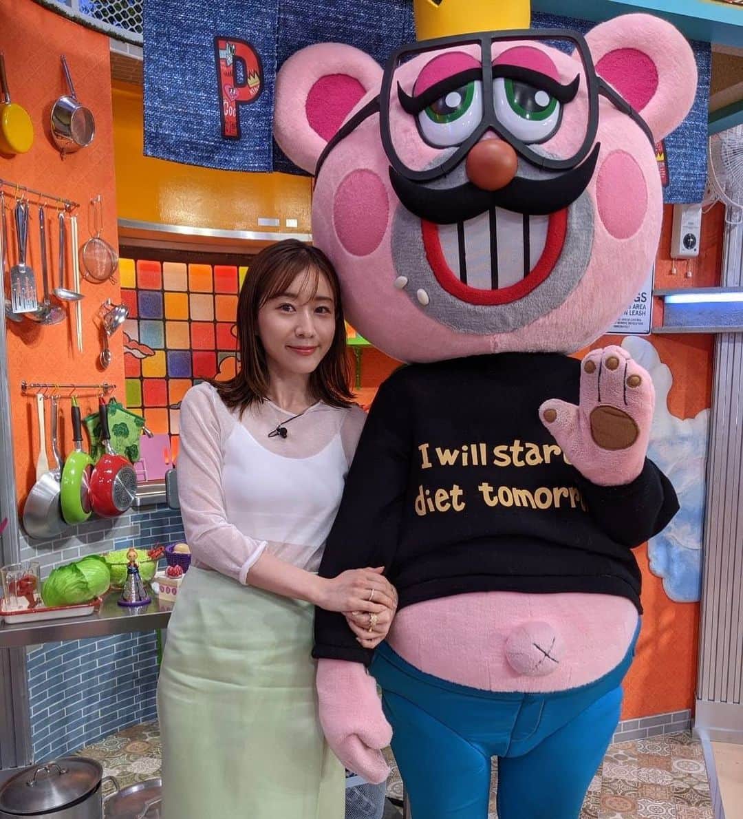 あなたがしてくれなくてものインスタグラム：「． 🫧生出演中🫧  現在放送中の 「 #ぽかぽか 」に 「 #あなたがしてくれなくても 」から  #田中みな実 さんが登場❕✨  生放送中のスタジオから撮れたて写真を 📸 この後もぜひお楽しみください👀  📣４話 #TVer 見逃し無料配信は 　　今夜２２時まで❗️ 　　まだの方ももう一度見たい方も 　　お見逃しなく👀✨ 📺１〜３話も変わらず無料配信中 　　プロフィール欄のリンクからチェック！」
