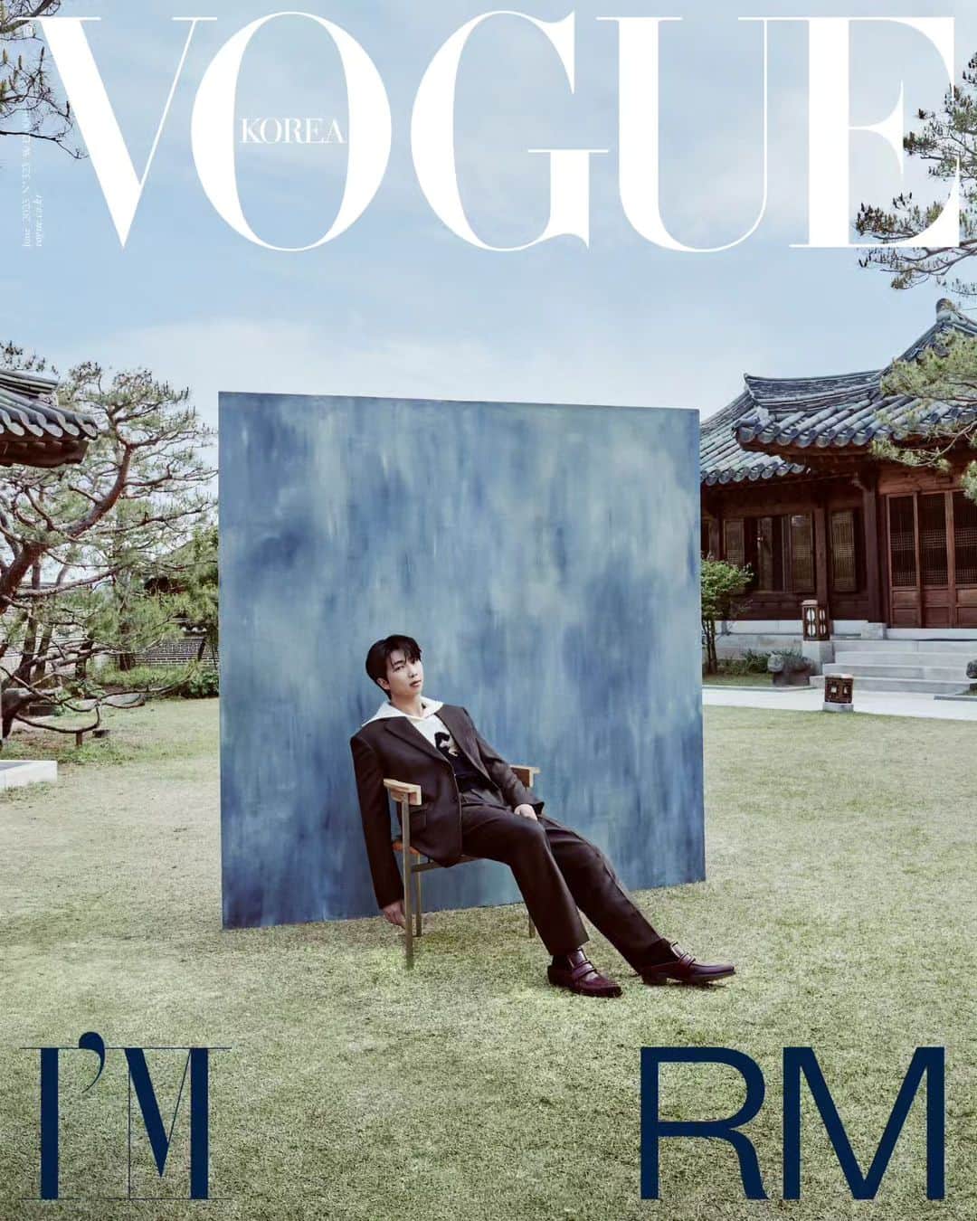 RMさんのインスタグラム写真 - (RMInstagram)「@voguekorea cover for June #BottegaVeneta」5月11日 12時34分 - rkive