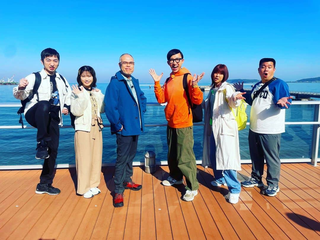 テレビ東京「太川蛭子の旅バラ」さんのインスタグラム写真 - (テレビ東京「太川蛭子の旅バラ」Instagram)「１歩１円ファンの皆様 お待たせしました！  来週 ５月１７日(水) 夜６時２５分からの水バラは・・・ 🦵💰🦵💰🦵💰🦵💰🦵💰🦵💰🦵💰🦵💰🦵 💰1歩1円ウォー金グ対決旅 第３弾💰 🦵💰🦵💰🦵💰🦵💰🦵💰🦵💰🦵💰🦵💰🦵  汗水垂らして歩いた歩数を  １歩＝1円に換金💰 稼いだお金を使って 相手チームよりも早くゴールを目指せ！！  食事代も、宿泊代も、もちろん乗り物代も すべて”歩いた歩数”から捻出！  当番組のディレクターは 「お腹すいた…」「喉乾いた…」「足が痛い…」 出演者がついつい口にしちゃうそんな言葉 右から左に流します👂 水バラ史上　いちばん過酷かも！？なシリーズです  ★★★★★★メンバー紹介★★★★★★  ＜＜＜こがけんチーム＞＞＞  前回、バス旅Zチームに敗北し もはや立場が危うくなっている「こがけん」・・・ 今回こそは勝利すべく、仲間にしたのがこの２人  まずは角刈りの代名詞 大人気芸人 「ジェラードン・アタック西本」！ 実際に仲良しで、西本さんはこがけんさんのことを「けんさん」と呼んでいます 吉本のリアル先輩後輩関係が見られますよ  そしてマドンナが紅白２回出場の歌手「hitomi」！ サバサバしたキャラで 男性２人をグイグイ引っ張ってくれるかも…  ＜＜＜バス旅Zチーム＞＞＞  第２弾で見事こがけんチームに勝利し 番組乗っ取りを企てるあの名コンビが再び参戦！  今回も番組内のどこかで聞ける！？ “あるよ…”でお馴染みのバスラー「田中要次」！  本業はもはやバス旅！？ 芥川賞作家「羽田圭介」！  そこに加わるのは、 過去に水バラでバス旅の経験がある 元AKB48総監督「横山由依」！  メンバー全員がバス旅経験者！ もはや敵なしか！？  今回の舞台は”１都３県”！ スタートは関東有数のリゾート地🏖館山にある 「渚の駅たてやま」 ゴールは埼玉県の自然あふれる行楽地「奥秩父もみじ湖」🍁  関東を舞台にした今回の対決 皆様の家の近くも歩いているはず！  今回は海も山も楽しめそうですよ 天気に恵まれ、さわやかな景色も ぜひお楽しみに！  📢《お知らせ》📢 今までご覧になれなかった地域の方も #Tver ではスマホなどで全国どこからでも リアルタイム配信で”無料”でご覧いただけます！  #ウォーキング #歩き旅 #水バラ #1歩1円 #バス旅 #水バラ #テレビ東京 #テレ東　 #田中要次 #羽田圭介 #横山由依 #こがけん #ジェラードン #アタック西本 #hitomi #ローカル路線バス乗り継ぎの旅 #バス旅Z #バス旅 #館山市 #秩父 #奥秩父」5月11日 13時28分 - tvtokyo_tagaebi