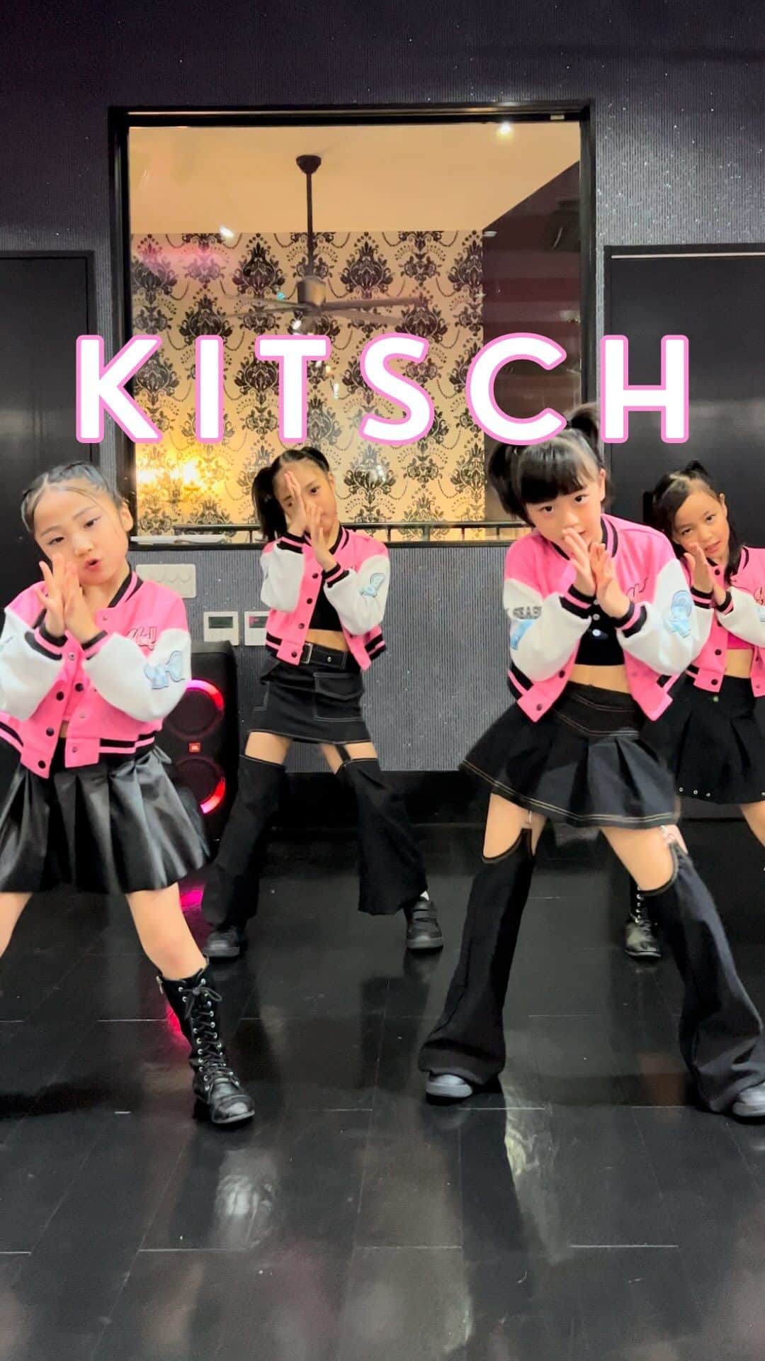 Ruuのインスタグラム：「🖤💗KITSCH💗🖤　/ @ivestarship  2年生ちりりったまのKITSCH💓🤘🏻✨」
