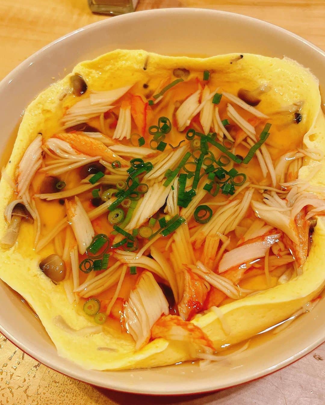川田裕美さんのインスタグラム写真 - (川田裕美Instagram)「昨日の『ヒルナンデス！』の衣装👗 最近、水曜日がくるのが楽しみになってきています🌸🤗  そして、時短レストランで紹介された ふわふわカニ玉豆腐を作ってみました🍴具材は家にあるものに少し変えましたが、何度か挑戦して、もっと手際よく作れるようになりたいです✊」5月11日 14時04分 - hiromikawata163