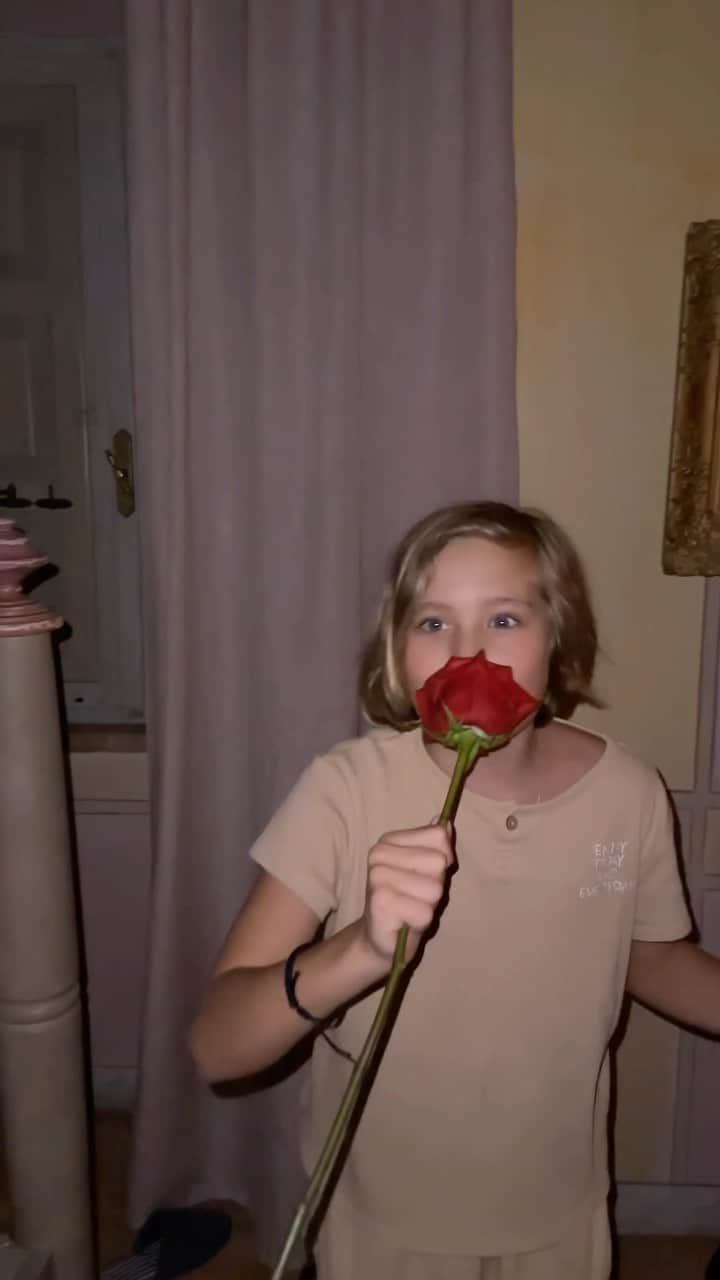 エレナ・ペルミノヴァのインスタグラム：「Michael Jackson forever 🌹」