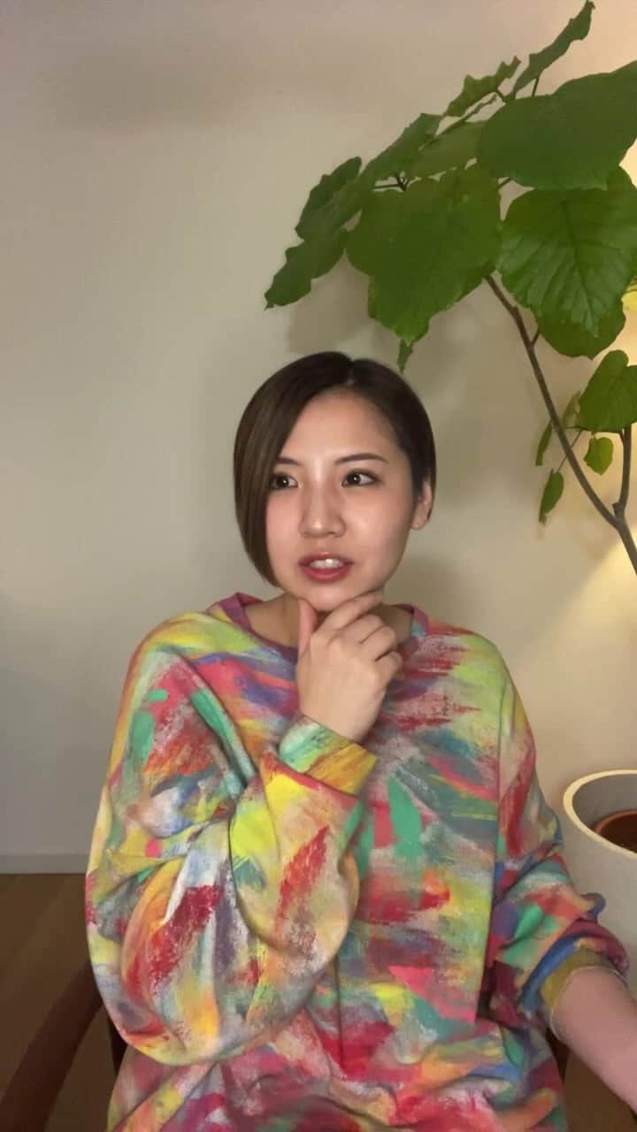 阿部真央のインスタグラム：「質問返しと夜中のおやつと鼻歌大会」