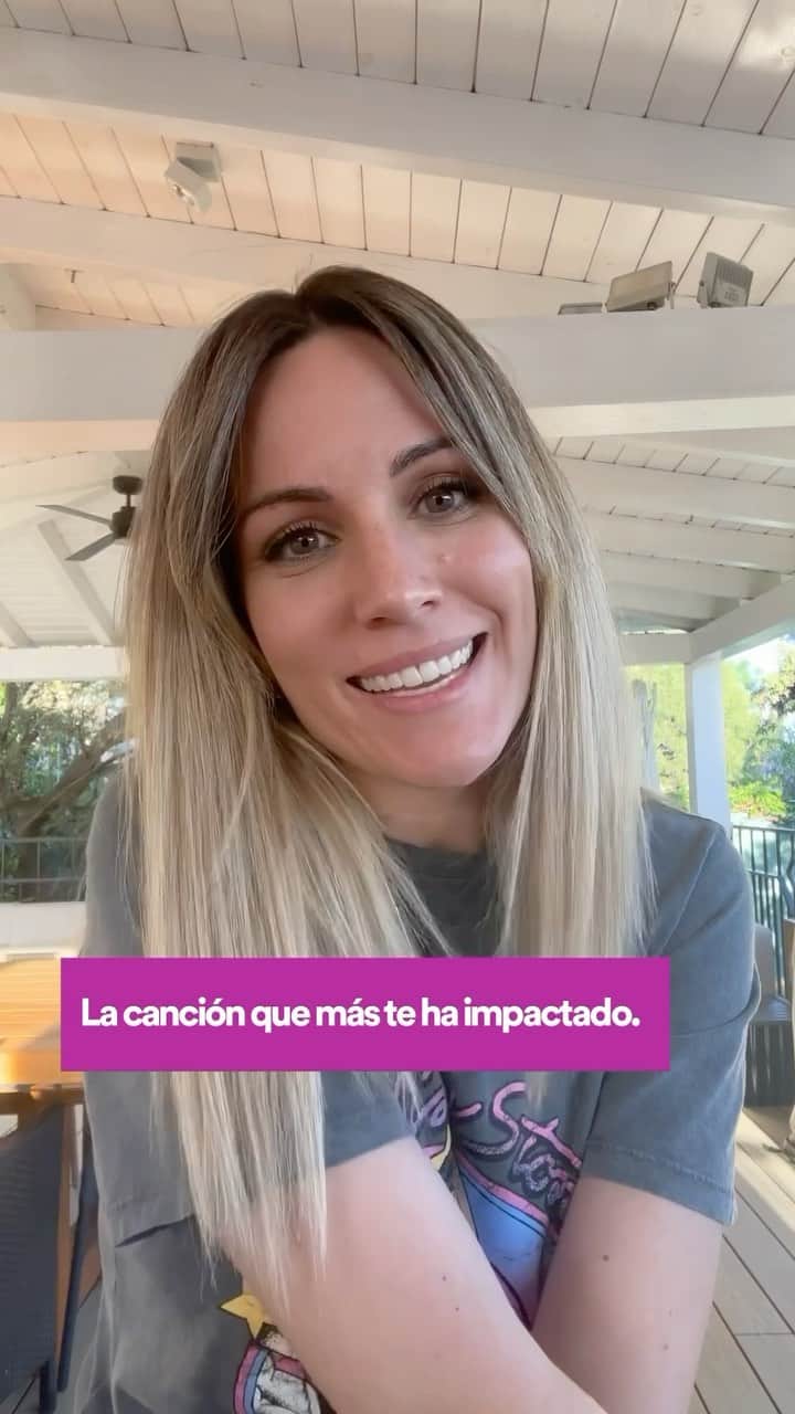 エドゥルネのインスタグラム：「Hemos entrado en modo #Eurovision23… y necesitábamos hablar con @edurnity del tema 😍」