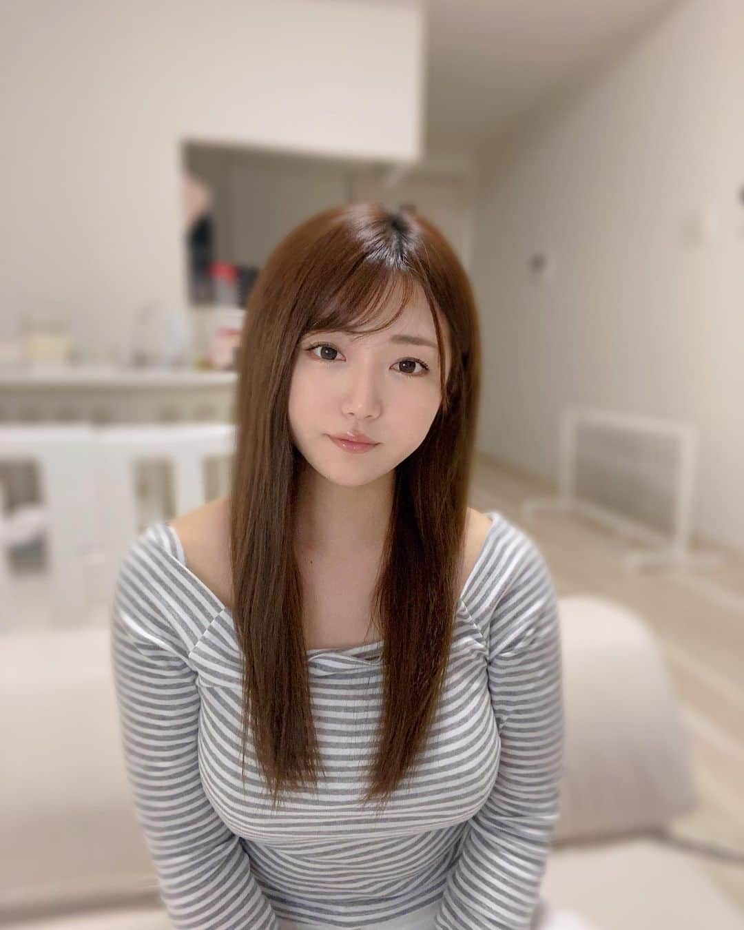 うさゆいのインスタグラム：「.  今日晩ご飯何にしようかなあ💭   #兎美唯 #うさゆい」