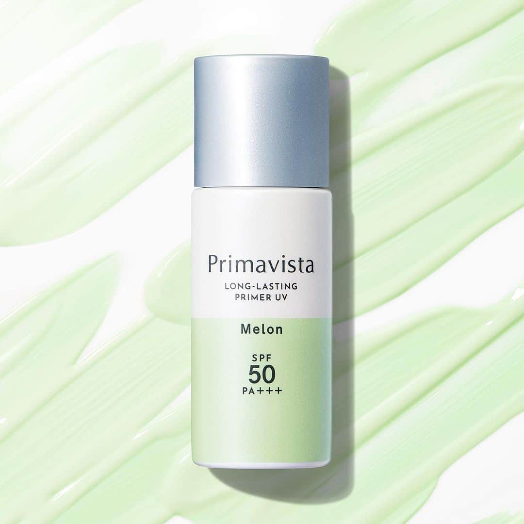 Primavista プリマヴィスタ公式のインスタグラム：「. ＼SPF50下地 メロンを紹介！／  💚メロン 赤みをカバーし みずみずしく澄んだ*¹印象の肌に  SNSで１番注目度の高かったカラー🟢 小鼻や頬の赤み、ニキビ跡が気になる方に！ 気になる部分のカバーが足りないときは 重ね塗りもオススメです◎  👇 #SPF50下地 の特長をチェック ✓SPF50・PA＋＋＋ ✓皮脂くずれを防ぐ ✓汗・水に強いウォータープルーフ ✓こすれに強い 　マスク着用10時間化粧持ち*²データ取得済 ✓4色のトーンアップカラー💜🧡💚💙  ＊1 メイクアップ効果による ＊2 当社調べ。効果には個人差があります。  #Primavista #プリマヴィスタ #プリマ #スキンプロテクトベース皮脂くずれ防止 #スキンプロテクトベース #ウォータープルーフ #ベースメイク #ベースメイクアイテム #下地 #化粧下地　#メイク下地 #プライマー #透明感メイク #トーンアップ #トーンアップ下地 #カラー下地 #カラーコントロール #コントロールカラー #UVカット #日焼け止め #日焼け止め下地 #崩れにくいメイク #テカリ防止 #テカリ #夏メイク #夏下地 #くずれと闘う夏下地 #凪ぎ肌 #グリーン下地」