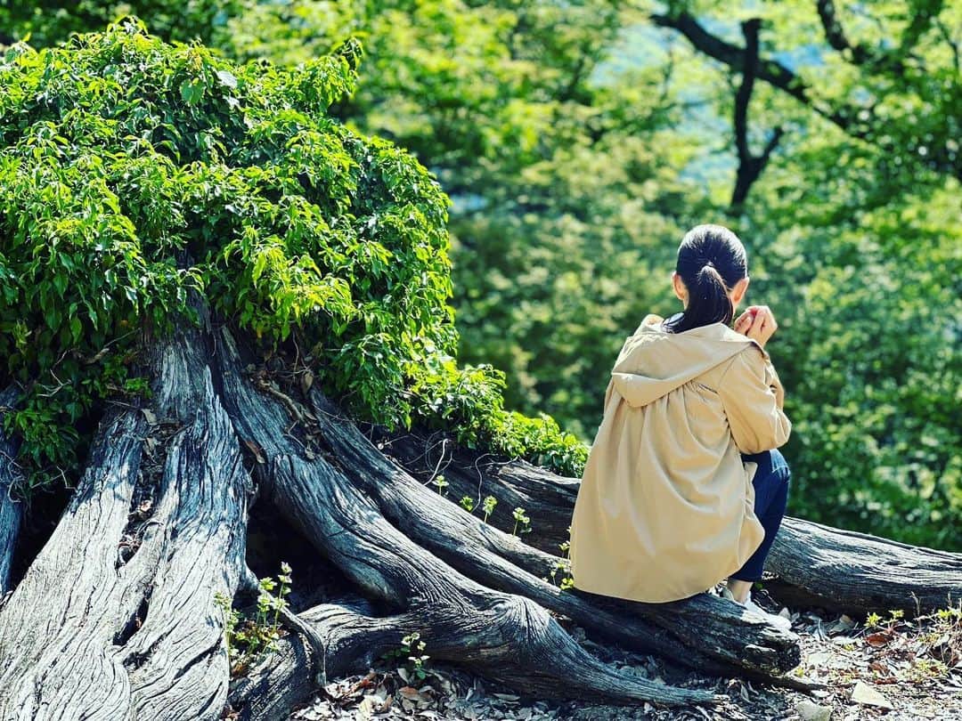 丘みどりのインスタグラム：「撮影は順調に進んでいます。 晴れの国、本日も最高のお天気☀️  #丘みどり#岡山県 #晴れの国」