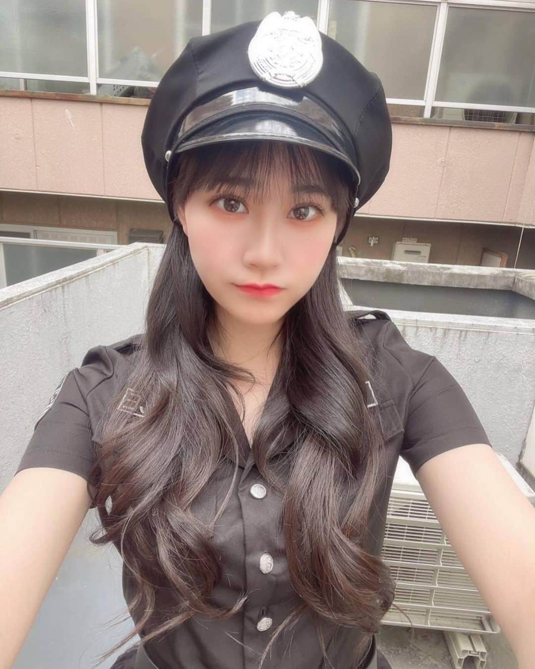 雨宮鈴奈のインスタグラム：「POLICE＆SWAT  逮捕される準備はおっけー？ですか？  返事は「はい」or「いいえ」(*’ー’)ﾀﾞﾖ」