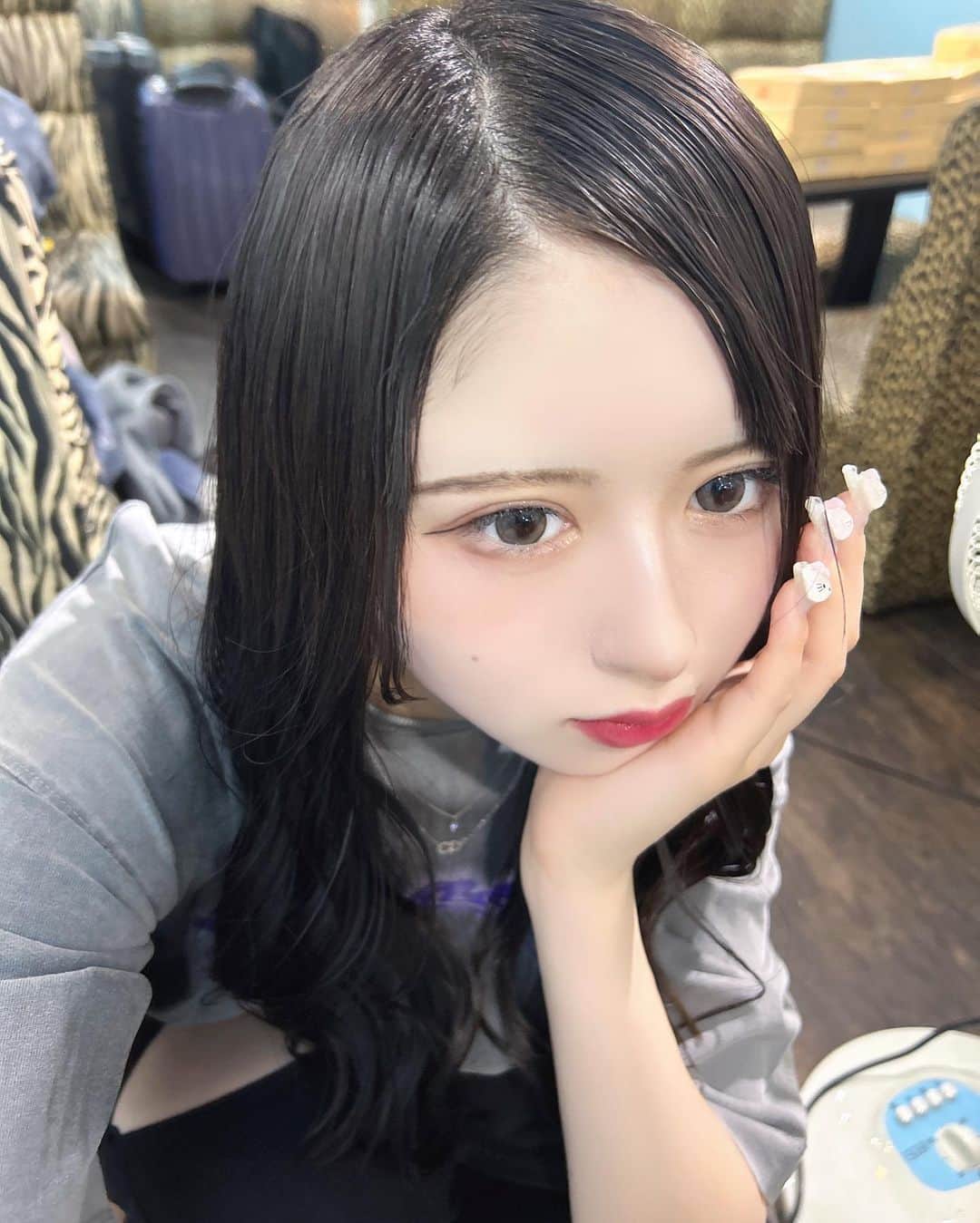 狐波ろんのインスタグラム：「デコ出し好評だたのでね近いのも載せる」