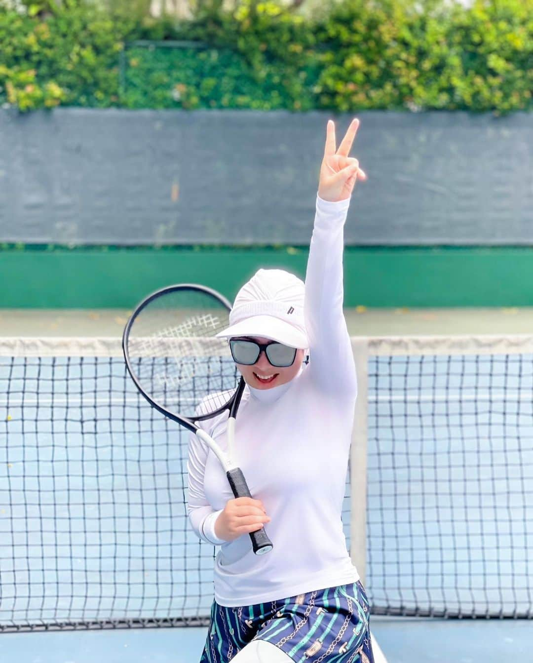 Syahriniさんのインスタグラム写真 - (SyahriniInstagram)「•  ~ Talk With Your Racquet, Play With Your Heart ~  ______________________ ~𝓢𝓨𝓡~ ______________________  #PrincesSyahrini #TennisLyfe #Singapore_May2023」5月11日 18時12分 - princessyahrini