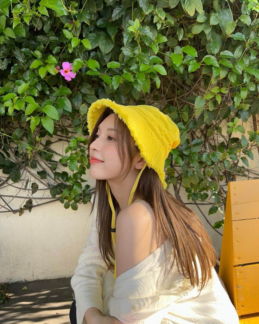 NMIXXさんのインスタグラム写真 - (NMIXXInstagram)「LA💛💚  #NMIXX #엔믹스 #BAE  #배이  #솔스타그램  #🐣」5月11日 18時10分 - nmixx_official