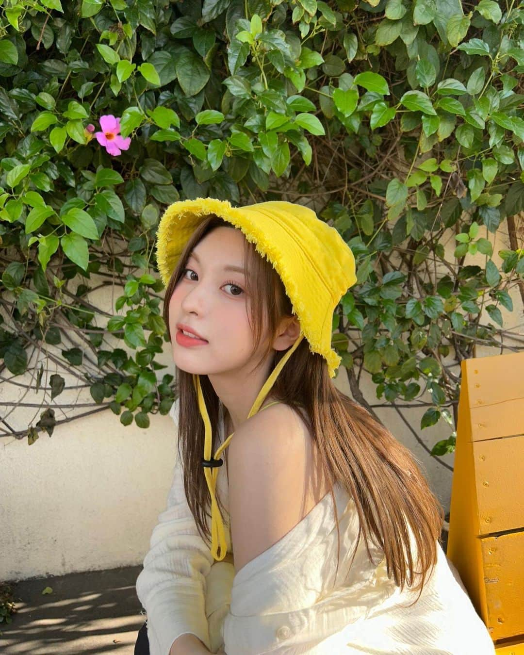 NMIXXさんのインスタグラム写真 - (NMIXXInstagram)「LA💛💚  #NMIXX #엔믹스 #BAE  #배이  #솔스타그램  #🐣」5月11日 18時10分 - nmixx_official