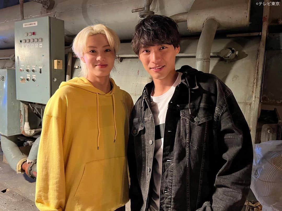 のインスタグラム：「. ／ #弁護士ソドム 明日よる8時〜‼️ ＼  新メンバーの治くん(#佐藤龍我)🙌🏻✨  第3話からは 渉(#福士蒼汰)の仲間として登場します🥳  #TVer でリアルタイム配信📣 ⏩https://tver.jp/lp/live/simul/leq52lg0mg  ぜひお楽しみに💛  #テレビ東京 #ドラマ8 #美少年 #ジャニーズJr.」