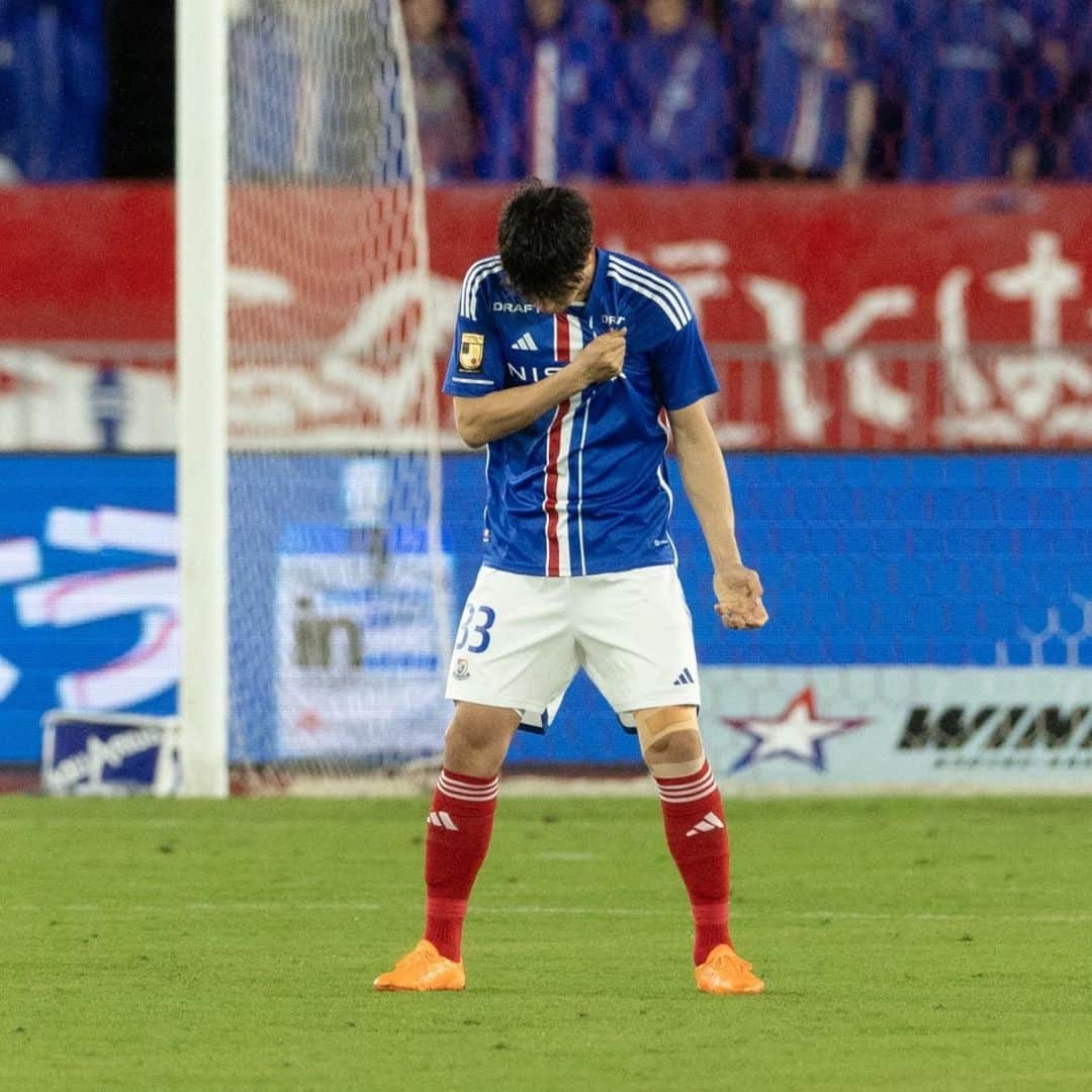 横浜F・マリノスさんのインスタグラム写真 - (横浜F・マリノスInstagram)「𝗚𝗲𝘁 𝗪𝗲𝗹𝗹 𝗦𝗼𝗼𝗻 ✊ #fmarinos #角田涼太朗」5月11日 18時35分 - yokohamaf.marinos