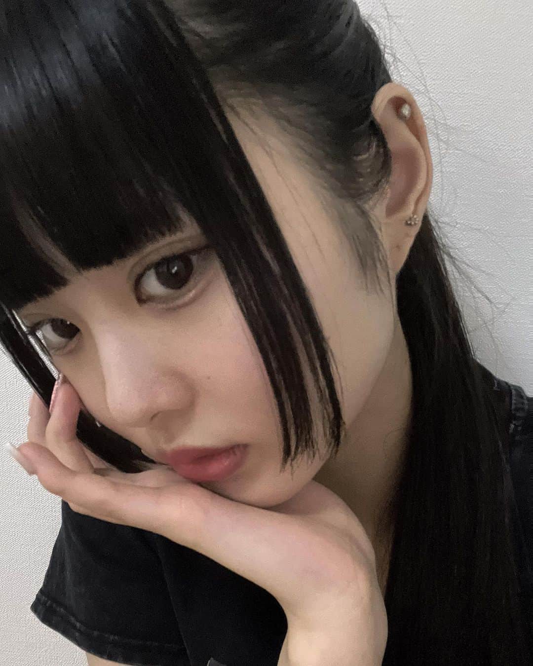 きりざきまいさんのインスタグラム写真 - (きりざきまいInstagram)「何書こうかな〜🙃 とりあえず今日の地震怖かったです。」5月11日 18時52分 - imo_stagram10