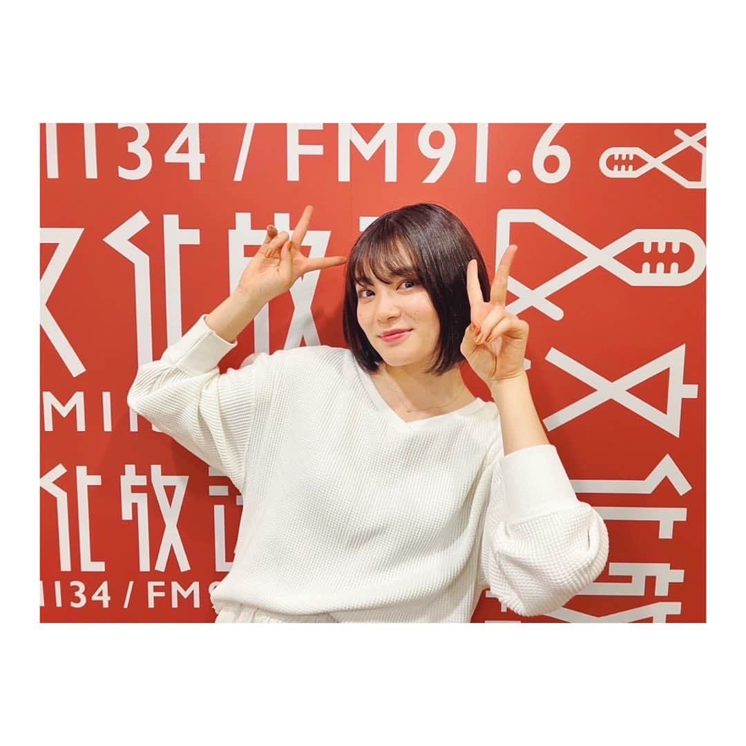 のインスタグラム：「. わ！いつも見る壁だ！と テンション上がっていました✌️  #文化放送 #矢吹奈子 ちゃん #レコメン #吉田美月喜 #yoshidamizuki #yoshida #mizuki」