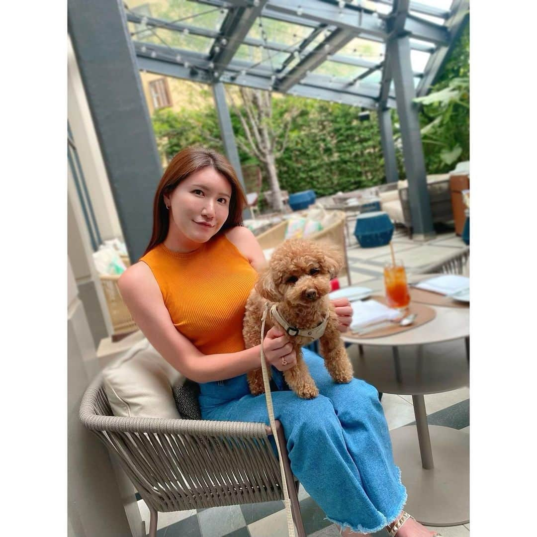 田名網理恵子さんのインスタグラム写真 - (田名網理恵子Instagram)「ランチ行ってきたよぉー🧡 ネロたん🐶覚えててくれた🥹 可愛すぎて離れたくなかったよ😭 お散歩も一緒にしたかったけど、 雨降ってきちゃったから次回😣 はるちゃんまたテラスランチ行こうね🤗 ・ ・ #kimpton #kimptonhotels  #shinjuku #tokyo#japan」5月11日 19時02分 - 1004rieko