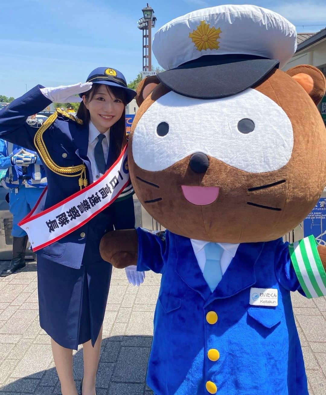 池田愛恵里さんのインスタグラム写真 - (池田愛恵里Instagram)「１日高速警察隊長に任命されました👮‍♀️！ きょうから春の全国交通安全運動がスタートします🌸  規制も緩和されてワクワクする予定も増えてきましたが、楽しみながらもまずは安全第一で、運転よろしくお願いします！！  今回初めて制服を着用させていただきましたが、 自然と背筋が伸びました🫡✨ 出動式では全車出動の号令もかけさせていただき、一斉に白バイやパトカーが出発する瞬間は圧巻でした🚓！！  いつも市民の安全を守ってくれているみなさんのお仕事ぶりは本当にかっこよかったです！  地元滋賀でこのような活動をさせていただきとても光栄でした！ありがとうございました！  #春の全国交通安全運動 #滋賀県警」5月11日 19時26分 - ikeda_aeri