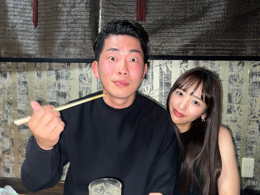 近藤千尋のインスタグラム：「撮影前に　@roi_salon ✂️🩵 野口さんありがとうございました🫶🏻 久々ばっさり😘すっきり💓  家族と友達と癒しタイム📷💗 前髪落ち着くなぁ💖笑」