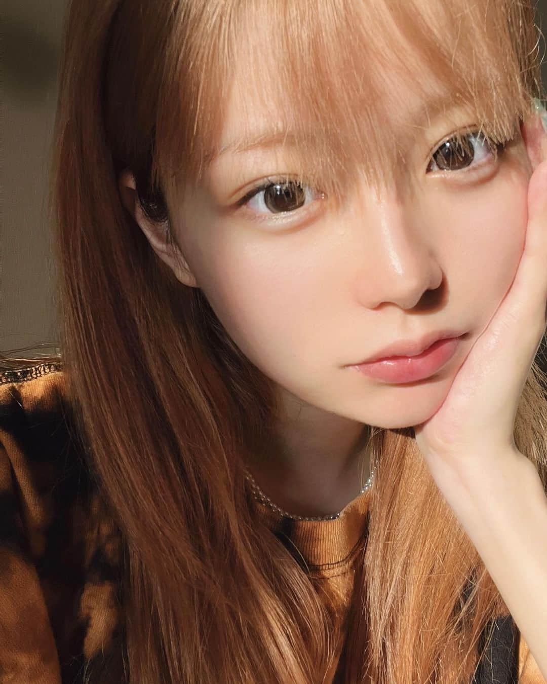 sarimaru(国木田さりまる)のインスタグラム：「メイクばっちりな写真より好評だったナゼ📸」