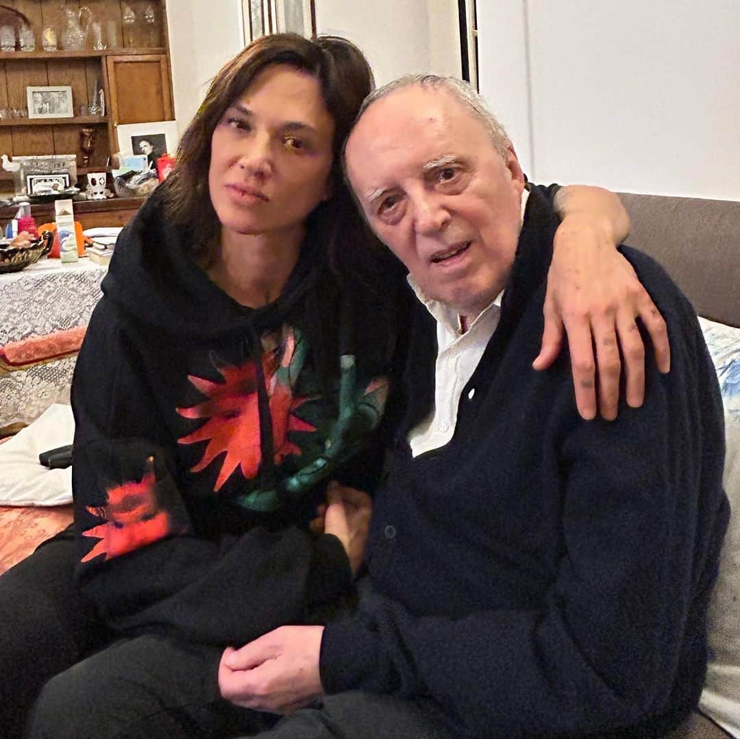 アーシア・アルジェントのインスタグラム：「Dario e Abel Maestri, Mentori, Padri. Grazie di avermi sempre esortata ad essere me stessa #darioargento #abelferrara」