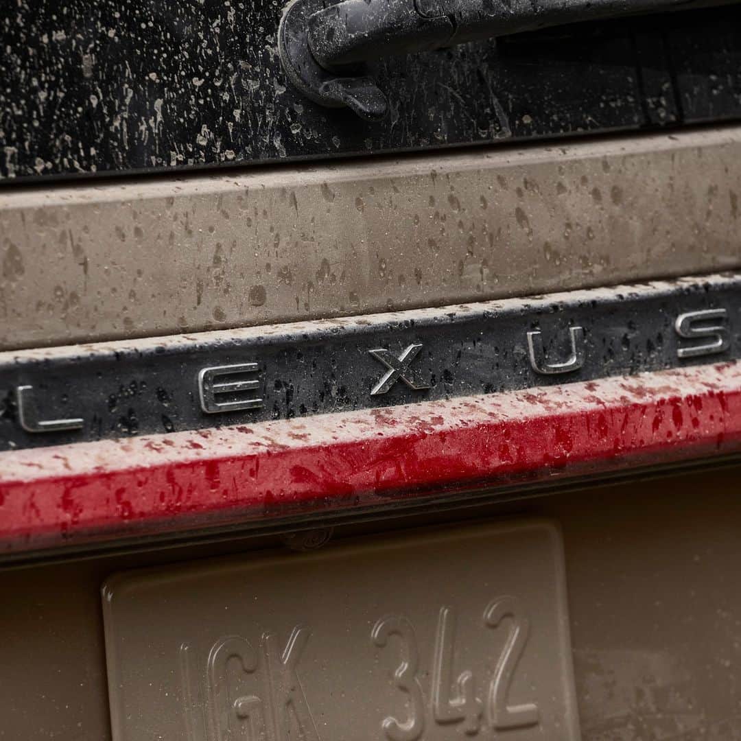Lexus USAさんのインスタグラム写真 - (Lexus USAInstagram)「Don’t call it a comeback. The all-new 2024 Lexus GX, coming soon. #LexusGX」5月11日 20時02分 - lexususa