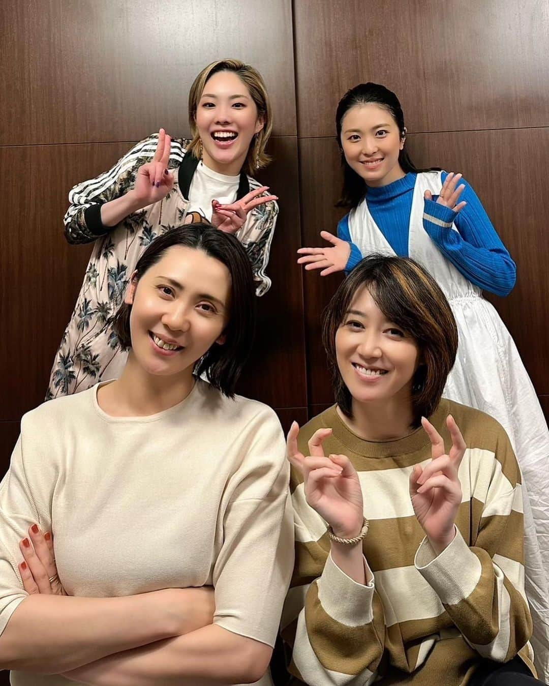 咲花莉帆さんのインスタグラム写真 - (咲花莉帆Instagram)「【お知らせ】  Kaname Beans 5周年記念 スペシャルライブ『KanameBeans-5豆-』に コーラスで出演させていただきます！  こんな素敵な機会を2度もいただき、身の引き締まる思いです。  初稽古では懐かしさと緊張が入り混じり、アワアワしてしまいました… 皆様を盛り立てられるように頑張ります💪🏻  #凰稀かなめさん　#虞姫様  #東の魔女 #緒月遠麻さん ＃マダム　#赤いランプ #留依まきせさん #あーちゃん #相変わらずお肌ツルツル  #咲花莉帆　コーラス頑張ります…！」5月11日 20時02分 - sakihanariho94