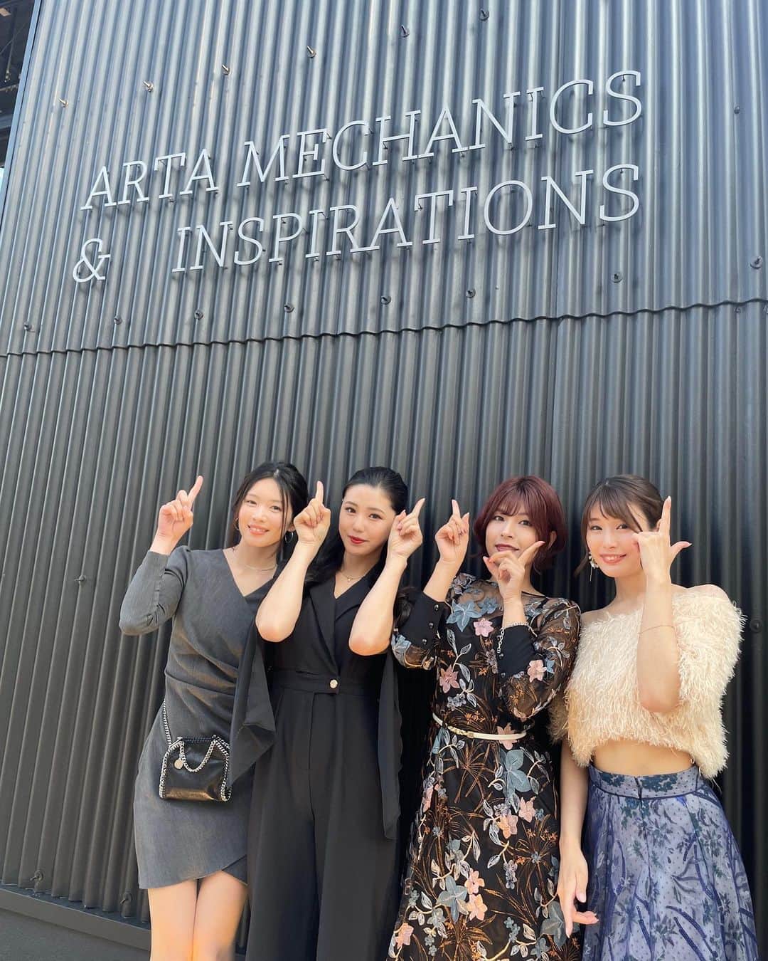真木しおりのインスタグラム：「ARTA MECHANICS＆INSPIRATIONS がいよいよ明日11:00~オープンします！🥹  📍東京都江東区新木場1-8-9 📍新木場駅から徒歩8分  営業時間：金～日曜日/11:00～19:00 定休日：月～木曜日」