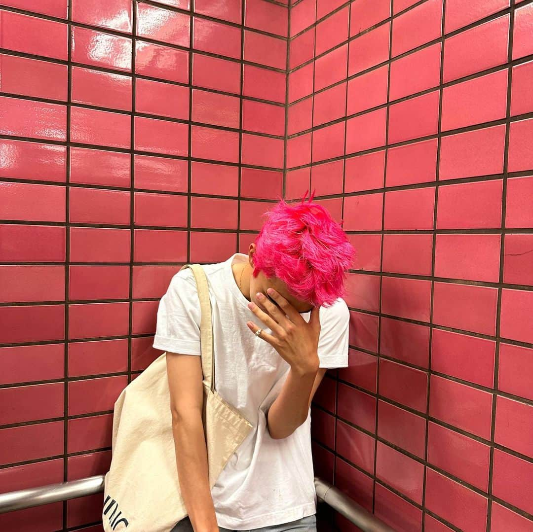 マテウスさんのインスタグラム写真 - (マテウスInstagram)「Pink＝正義」5月11日 20時25分 - spicegirl.jp