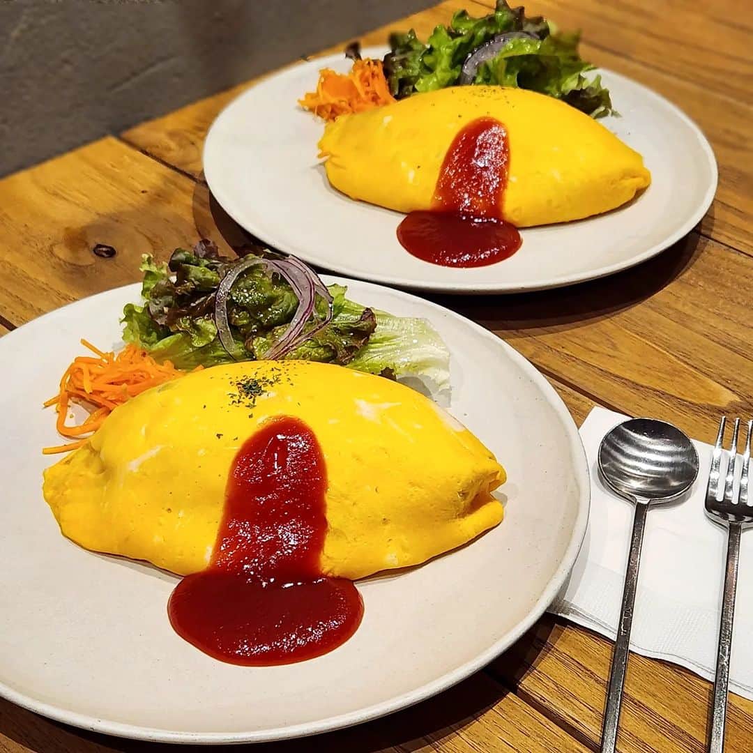 ミスター黒猫（黒猫仙人）のグルメインスタ