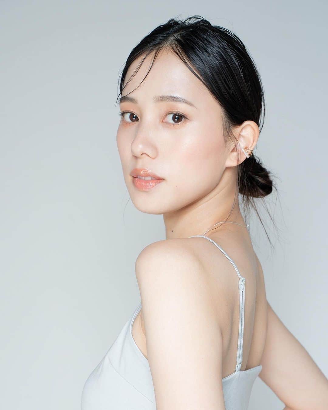 奥村真友里 写真集 - 雑誌