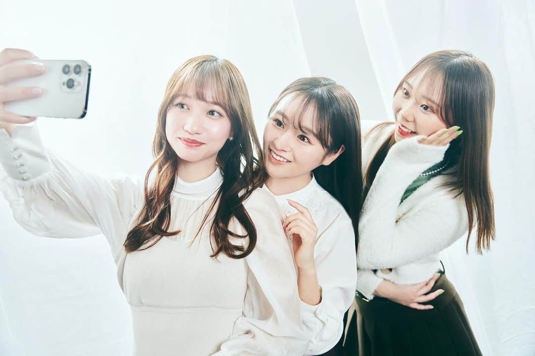 奥原ゆきののインスタグラム：「【お知らせ】 2023年からリアルサウンド×bienoでZ世代の消費行動や実態を紐解く新連載をさせて頂くことになりました。 連載「#bienoZ世代インサイト」はさまざまなZ世代をゲストに迎えてお届けいたします。  第1回は『ミスミスター青山コンテスト2022』のファイナリスト・永津明奈ちゃんと『ミスミスターSFCコンテスト2022』のグランプリ・石本菜々子ちゃんをお迎えして"スマホアプリ事情"を紐解いています。  「Z世代の使用SNS＝Instagramでしょ？」の概念が覆ります‥😏必見です🔍  https://realsound.jp/tech/2023/02/post-1257359.html」