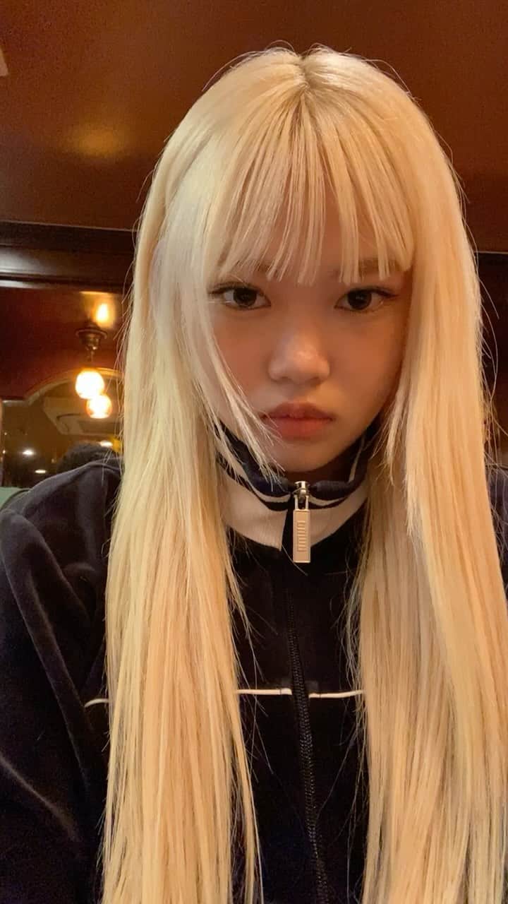 川端結愛のインスタグラム：「1人喫茶店 :->」