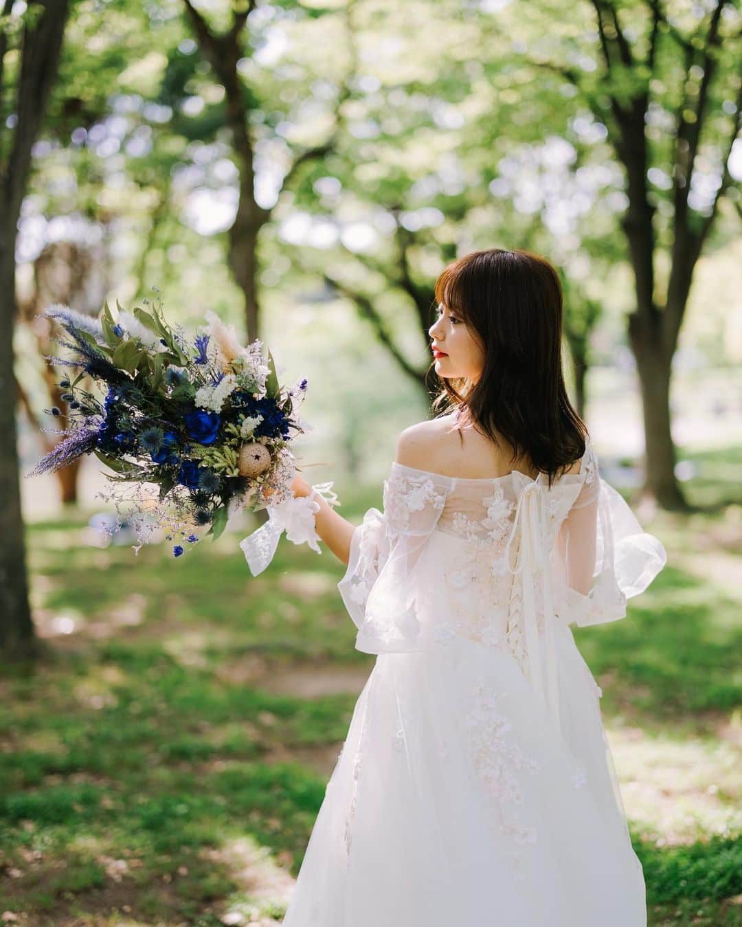 のインスタグラム：「⁡ ⁡ ⁡ ⁡ 逆光綺麗すぎないか？！ ドレスの撮影って本当ホンワカするね👗 ミスコンで最初に着て、かれこれ4回目です👶🏻 ⁡ ⁡ ⁡ #被写体 #ポートレート #portrait #portraits #カメラ好きな人と繋がりたい #いいね #いいね返し #인물촬영　#スクリーンに恋して #その瞬間に物語を #good_portrait_world #ポートレートセレクション #jp_portrait部 #人物 #何気ない瞬間を残したい #pt_life #photogenic_jp #サロンモデル #サロモ #拍照 #肖像 #人物写真 #人物攝影 #写真喫茶エス #しんやとよーへい #nanige_moment #ドレス #dress #weddingdress」