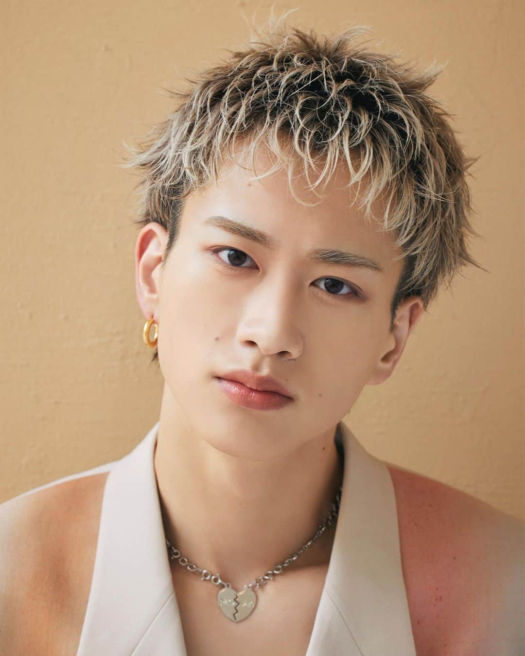 のインスタグラム：「2023.05.10 Release  9th Digital Single 『Magic』  #MORRIE  #BUDDiiS #バディ #Magic」