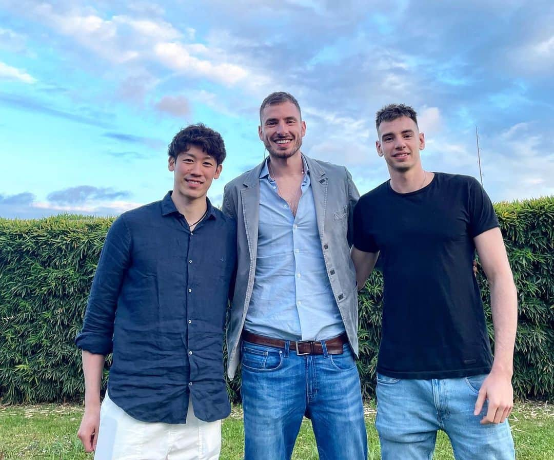 石川祐希のインスタグラム：「. .   🇯🇵 🇮🇹 🇦🇷  @powervolleymilano  #japan #italy #argentina」