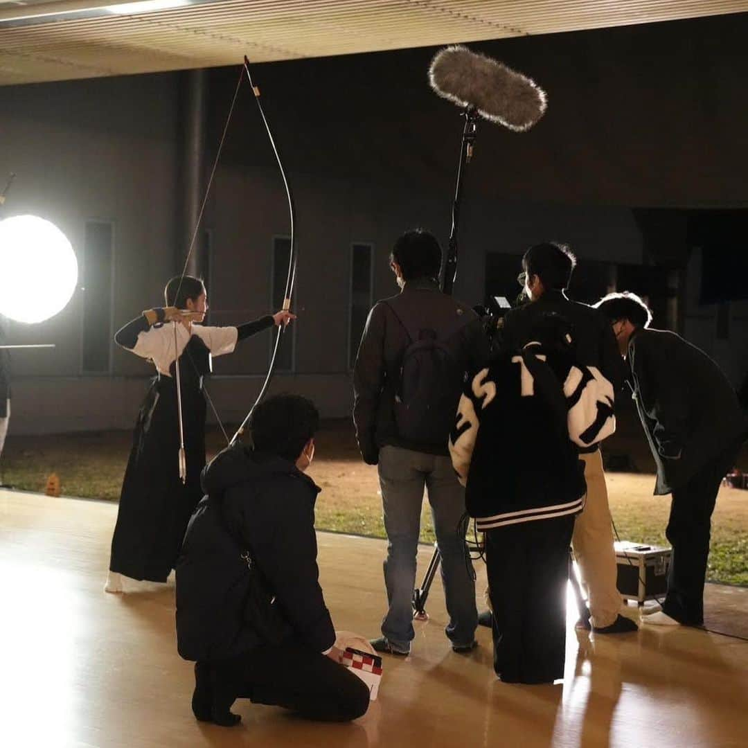 山下萌亜さんのインスタグラム写真 - (山下萌亜Instagram)「. . .  東京ビジュアルアーツ専門学校 の映像制作　「13月の風」　 に参加させていただきました。  弓道初めて1年 まだまだ至らないとこばかりだけど、この作品に参加できてすごく楽しかったです。 そしてたくさん弓道のことを勉強できました。　 . . #弓道#弓道女子#和弓#kyudo#13月の風#オフショット#萌亜#portraitphotography#asian#モデル #俳優#actress#東京ビジュアルアーツ専門学校」5月11日 21時25分 - _8_7__moa