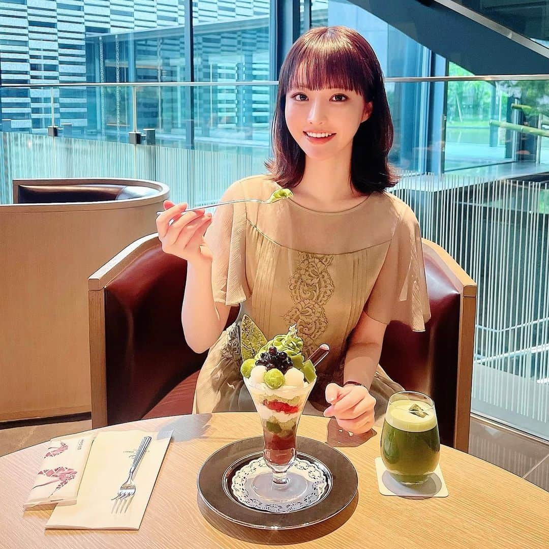 Machikoさんのインスタグラム写真 - (MachikoInstagram)「抹茶パフェ🍃🍵 @thecapitolhoteltokyu   #ザキャピトルホテル東急 #thecapitolhoteltokyu」5月11日 21時23分 - machiko.06