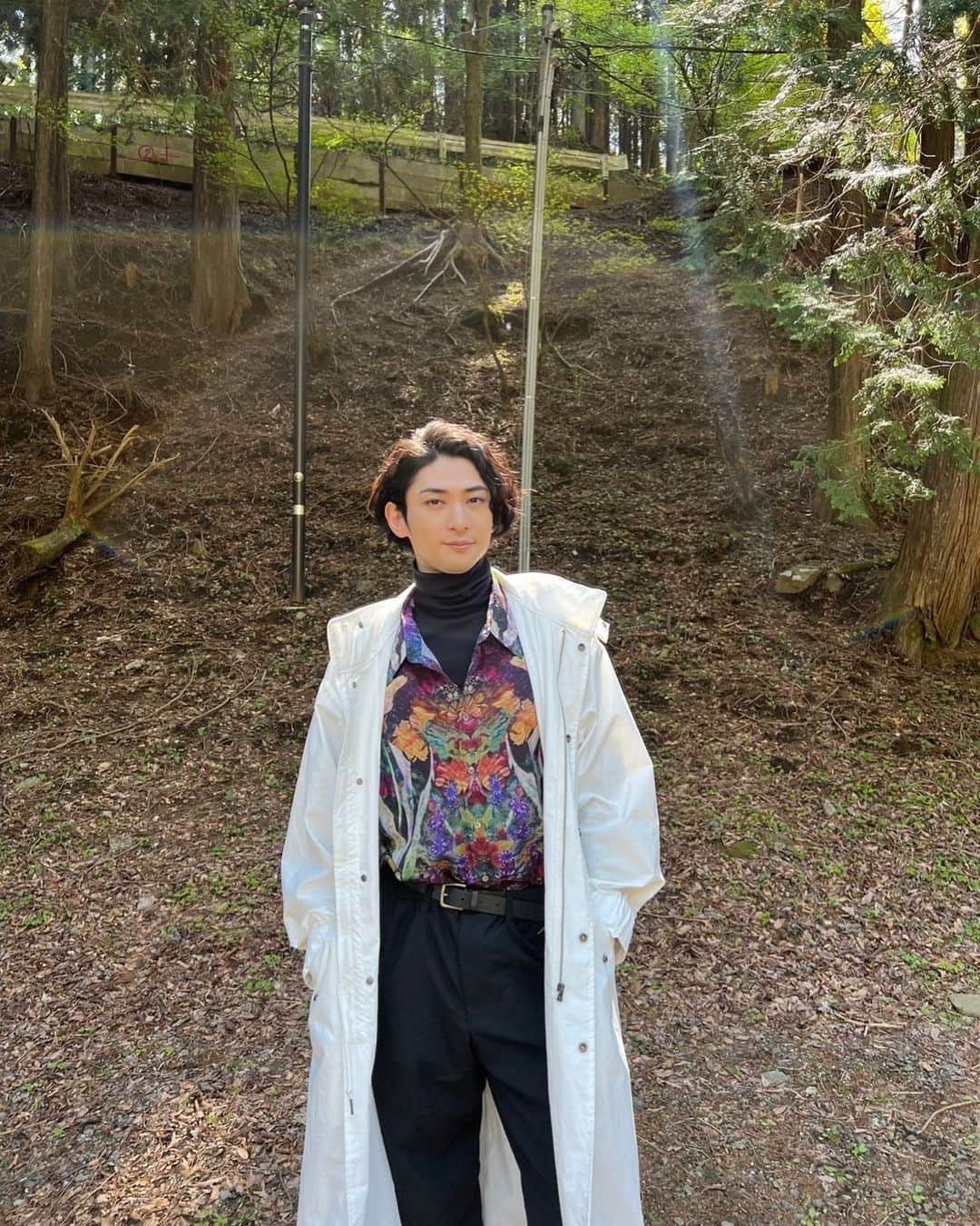 古川雄大さんのインスタグラム写真 - (古川雄大Instagram)「本日、FCイベント2次受付を開始します。 受付期間は本日11日~14日までです！ みなさま、よろしく^_^  写真は6話のキャンプ場にて、、」5月11日 21時26分 - yuta_furukawa_official